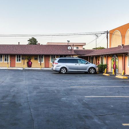 Casa Bell Motel, Los Angeles - Lax Airport Ингълуд Екстериор снимка