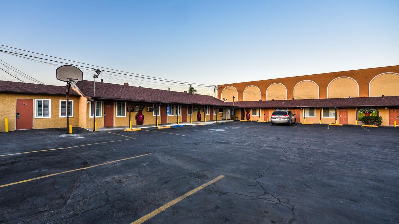 Casa Bell Motel, Los Angeles - Lax Airport Ингълуд Екстериор снимка